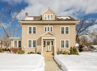 20 Hillcrest Ave, Longmeadow, MA 01106