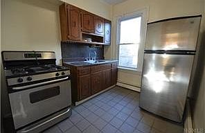 3rd image of 135 Oliver Ave