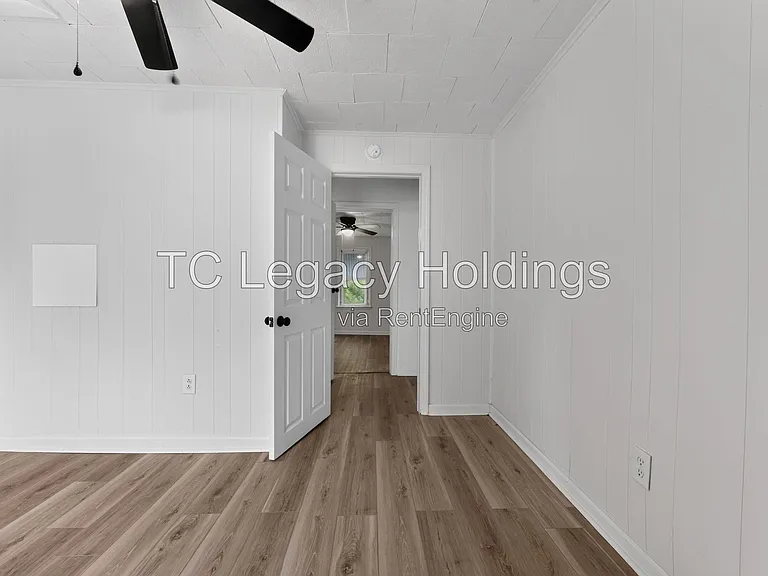1610 N 18th St — Photo 25