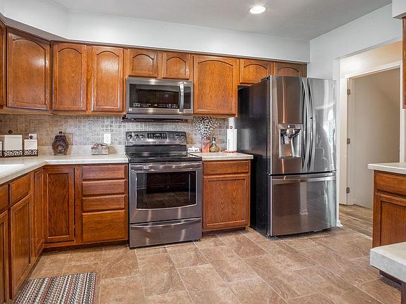 2nd image of 224 Harmony Dr