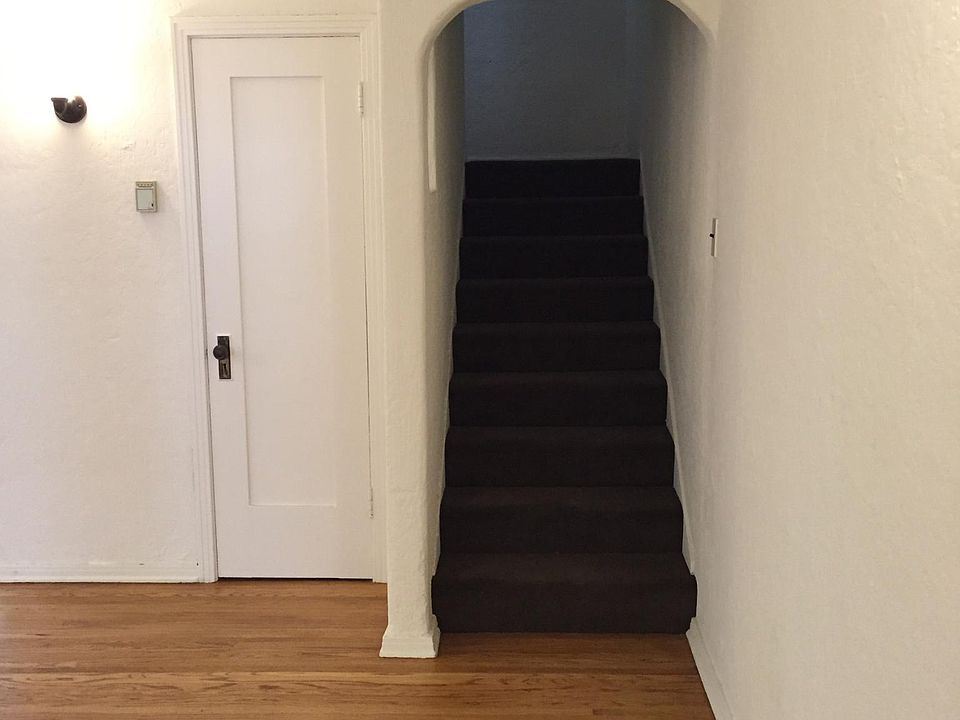 1st image of 1323 N Columbus Ave APT D