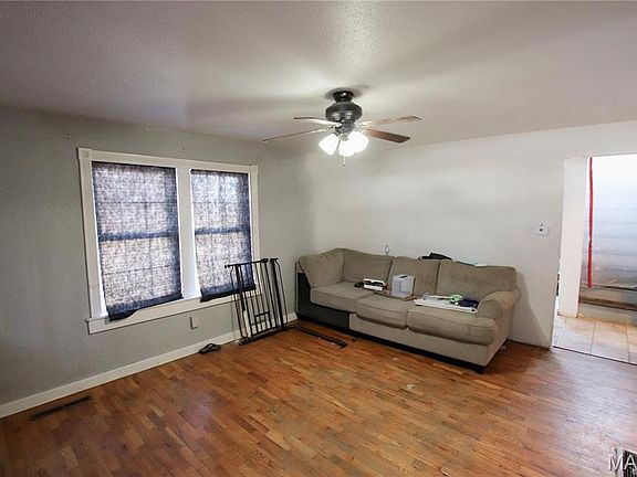 5th image of 308 N Belle Ave