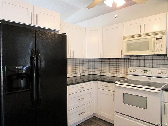 4th image of 3947 E Allendale St #120