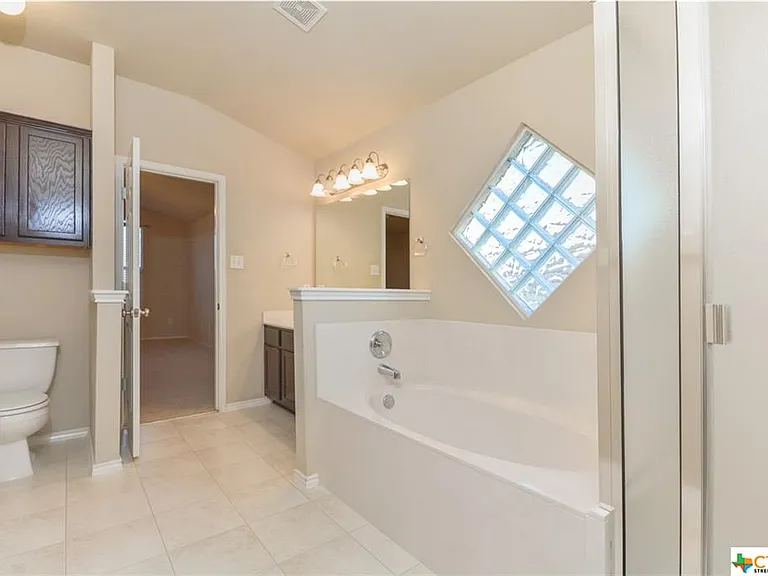 2103 Ryan Dr — Photo 19