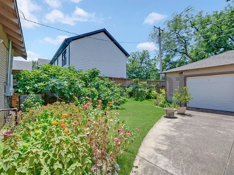 5910 Goliad Ave — Photo 29