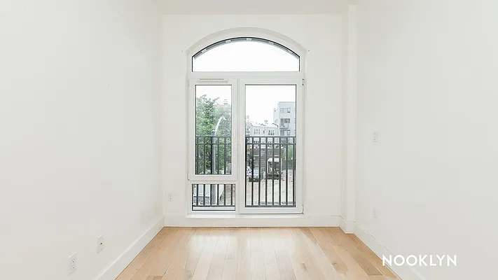 Rented by Nooklyn NYC LLC | media 8
