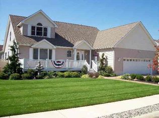 15 Victory Dr, Rio Grande, NJ 08242