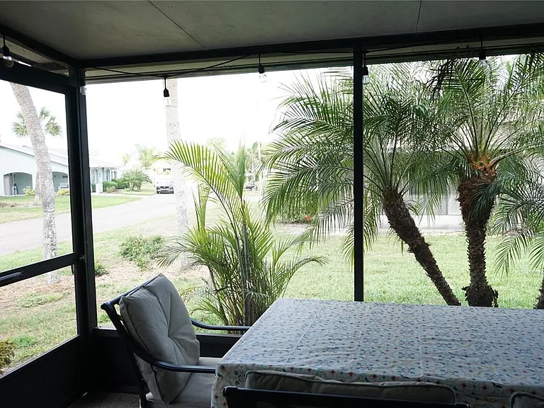 2102 Hereford Dr #513 — Photo 23