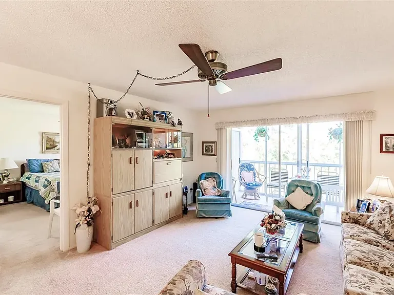 1540 Glen Oaks Dr E #B-221 — Photo 10