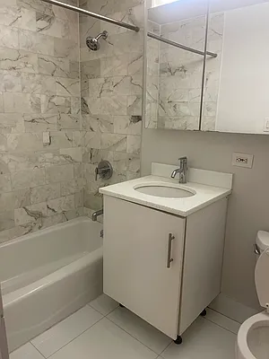 Rented by NorthStar REG LLC | media 5