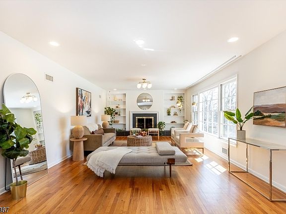 4th image of 51-53 Durand Rd