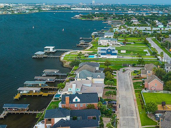 5th image of 7307 Offats Point Cir