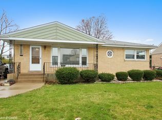 6847 W Oakton Ct, Niles, IL