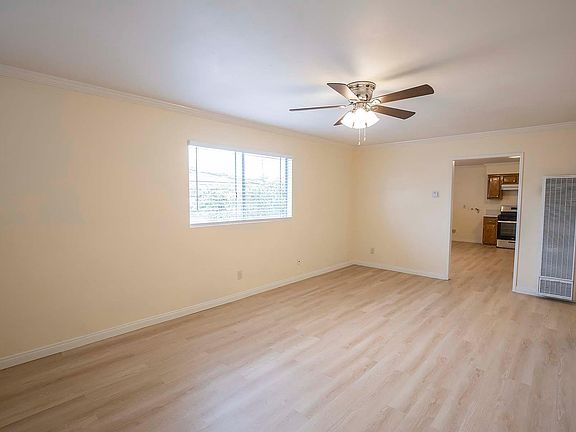 3rd image of 1533 Plaza Del Amo #4