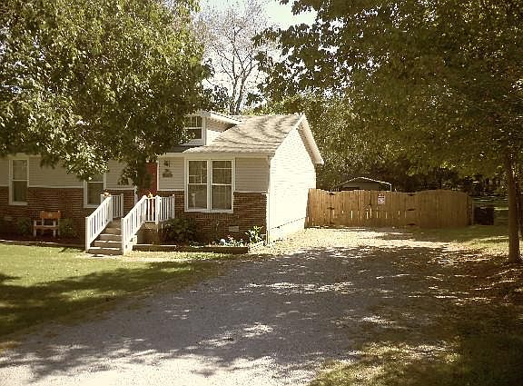 5th image of 104 Windellwood Cir