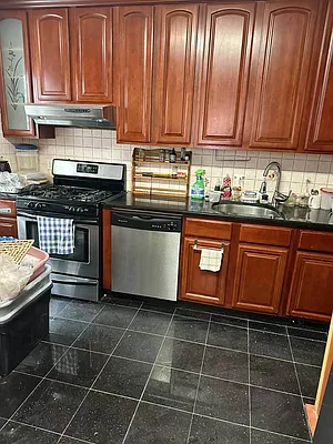 Sold by Remax Real Estate Professionals | media 8