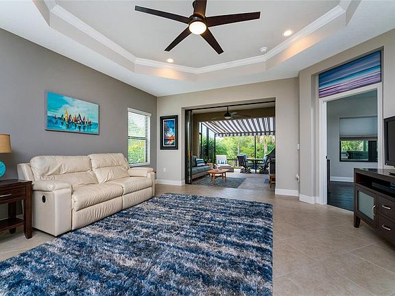 5th image of 11563 Okaloosa Dr