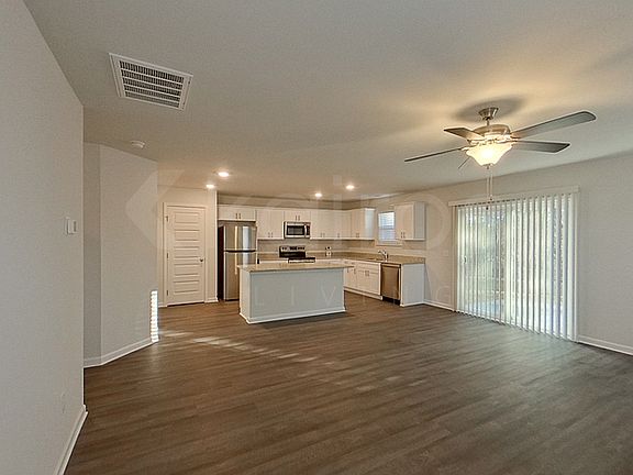 3rd image of 120 Western Red Cedar Dr