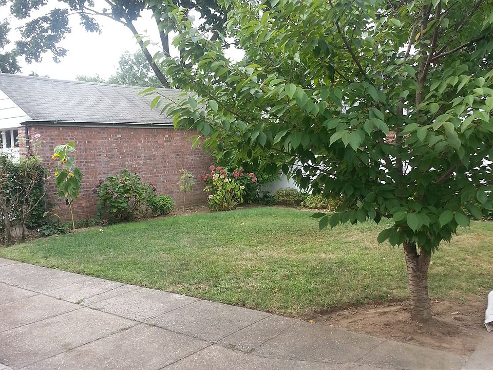 2nd image of 6950 184th St