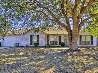 404 Clairemore Cir, Fort Stewart, GA 31313