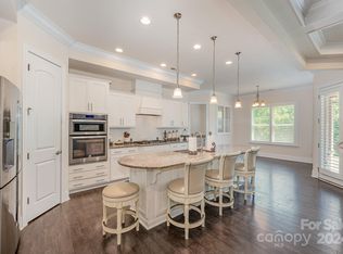 7937 Front Park Cir, Huntersville, NC 28078