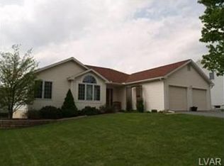 3315 Columbia St, Whitehall, PA 18052