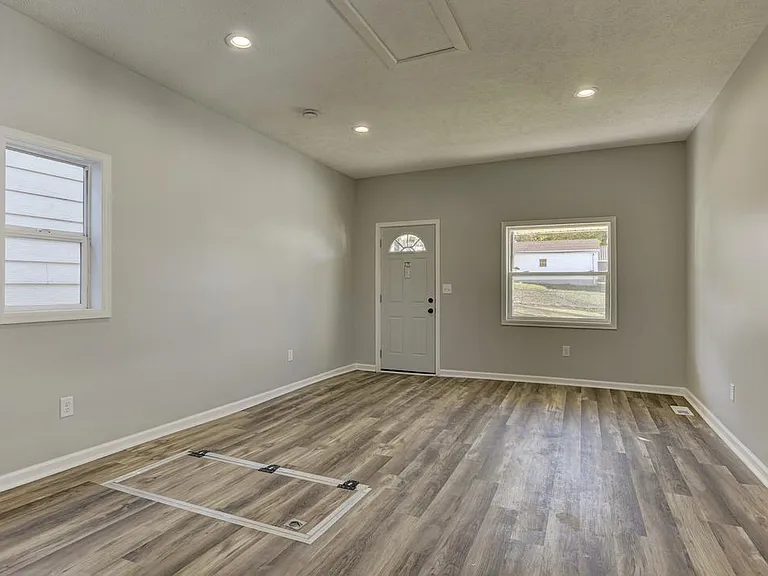 1415 S 4th St — Photo 3