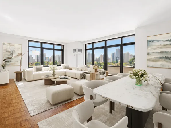 100 United Nations Plaza image 1 of 12