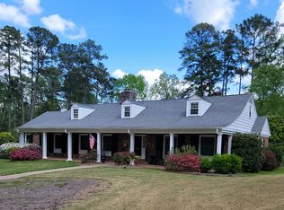 140 Rutledge Rd, Greenwood, SC 29649
