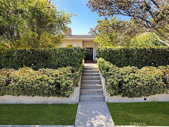 3rd image of 2765 Huntington Dr