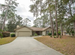 71 Gloucester Rd, Hilton Head Island, SC 29928