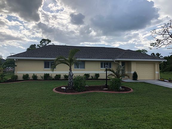 2nd image of 463 Valley Dr