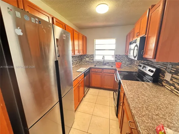 1100 NW 13th St APT 294D, Boca Raton, FL 33486