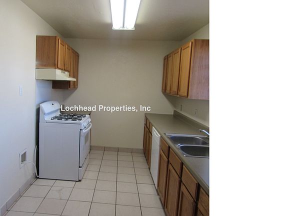 3rd image of 3721 Statler Dr