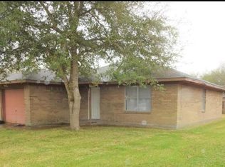 6617 N Lincoln Dr, Hitchcock, TX 77563