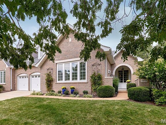 2nd image of 1970 Chesterfield Ridge Cir