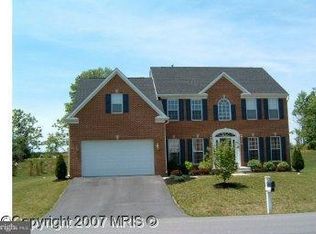 11225 Suffolk Dr, Hagerstown, MD 21742