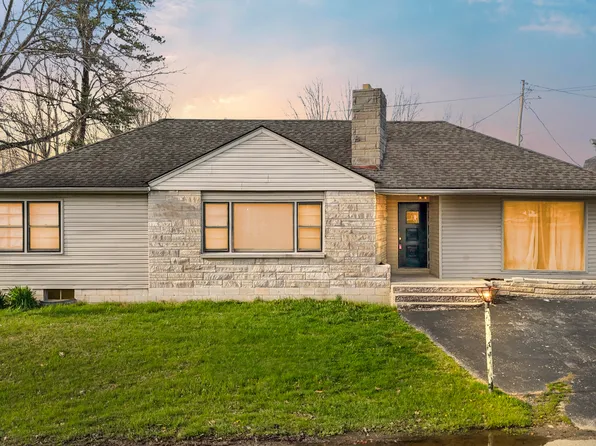 221 Halls Ln, Stanton, KY 40380