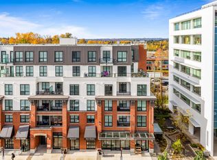 20019 83a Ave #403, Langley, BC V2Y 5K6