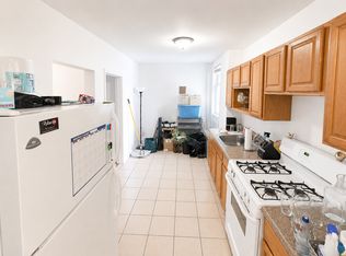 23-12 Broadway #2F, Astoria, NY 11106