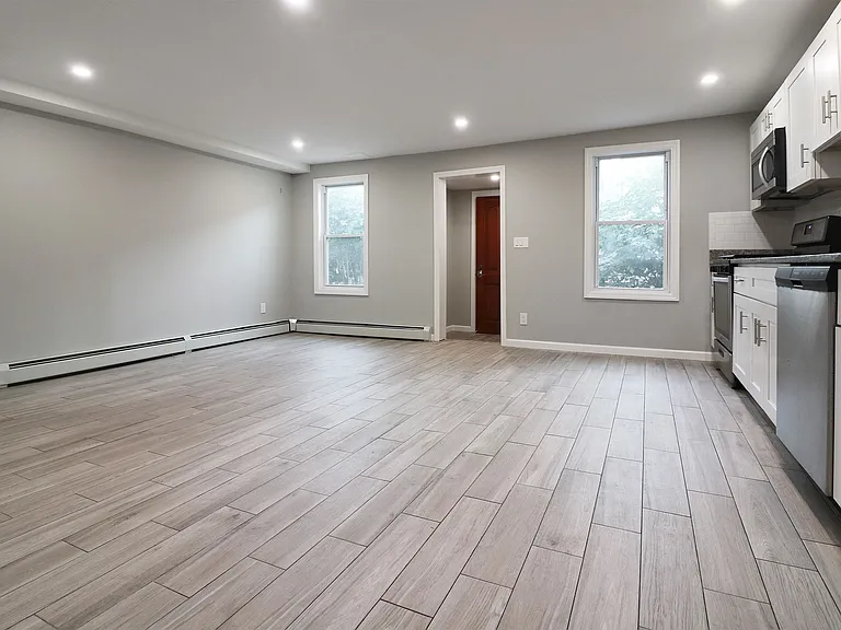 1620 Palisade Ave #B — Photo 5