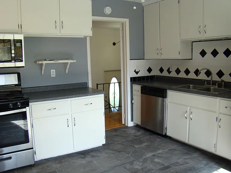 115 Birchwood Dr — Photo 5