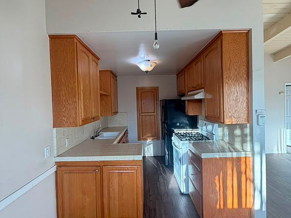 3rd image of 9730 Park St #15