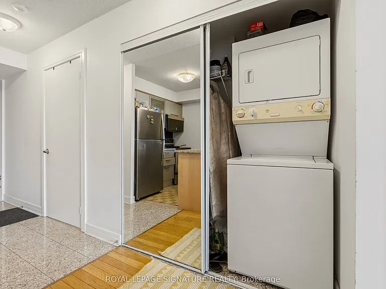 16 Harrison Garden Blvd #1609 — Photo 25