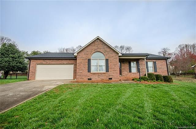 1st image of 146 Doe Trail Ln