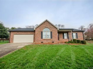 146 Doe Trail Ln, Statesville, NC 28625