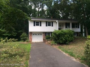 41 Raymond Ave, Toms River, NJ