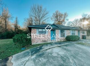 4 Robin Dr, Nash, TX 75569