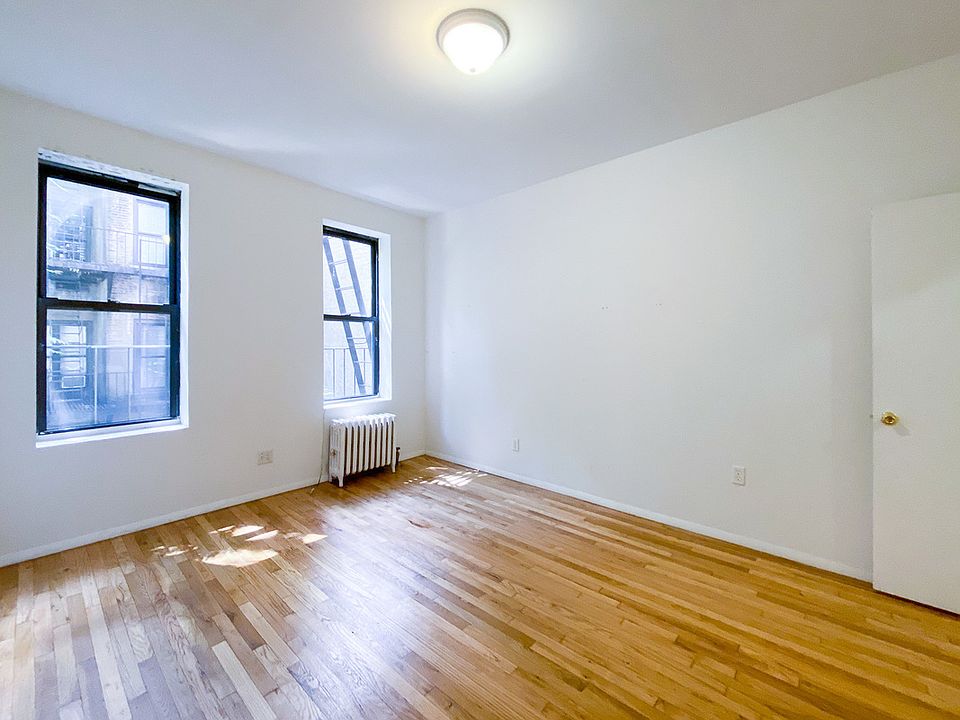 1st image of 226 E 6th St APT 1C