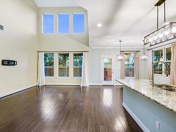 2nd image of 5601 Siragusa Dr